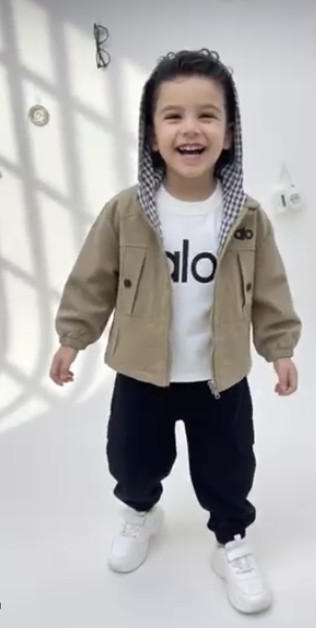 ست سه تیکه alo اسپرت وارداتی سویشرت دورس شلوار ۲تا۶ سال کد۱۷۸